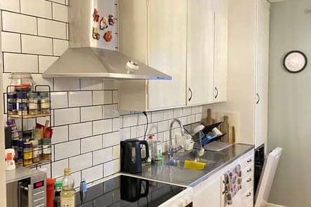 Nyrenoverad 2:a nära resecentrum