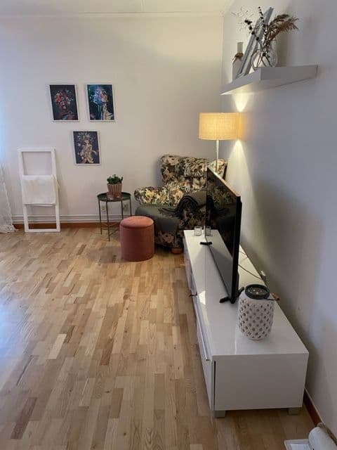 Västra Tunagatan 20